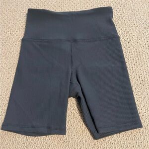 Athleta elation bikers ribbed sz small